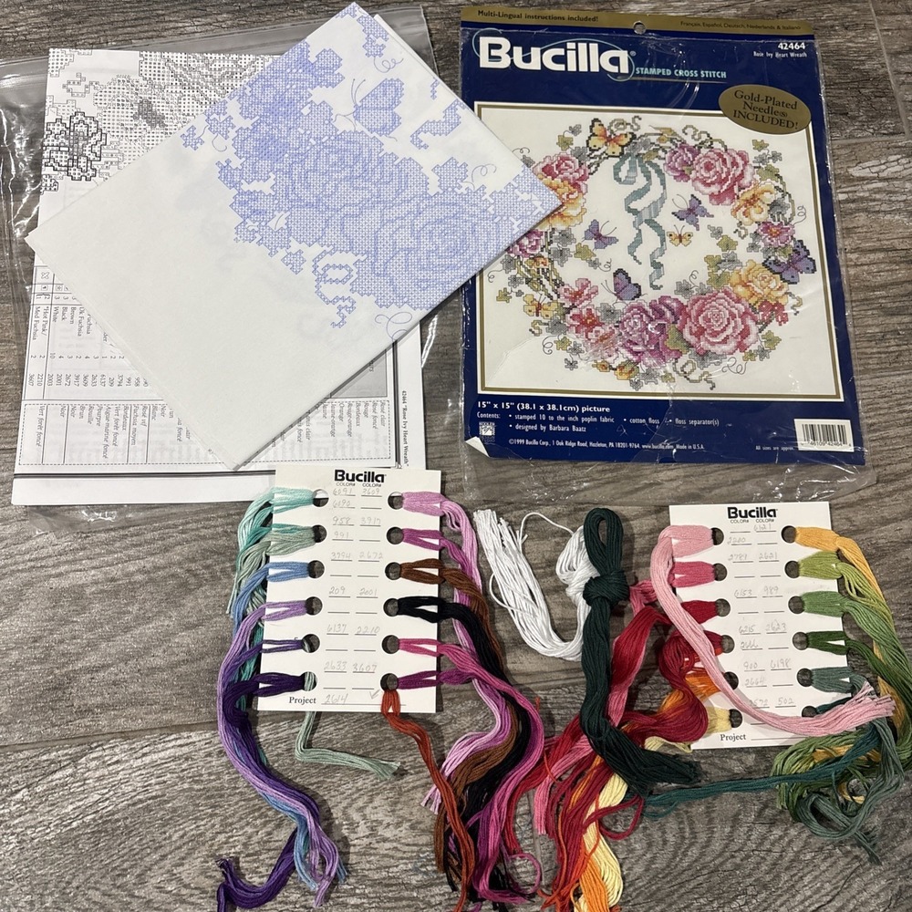 1999 Bucilla Stamped Cross Stitch Kit #42464 ROSE IVY HEART WREATH 15x15